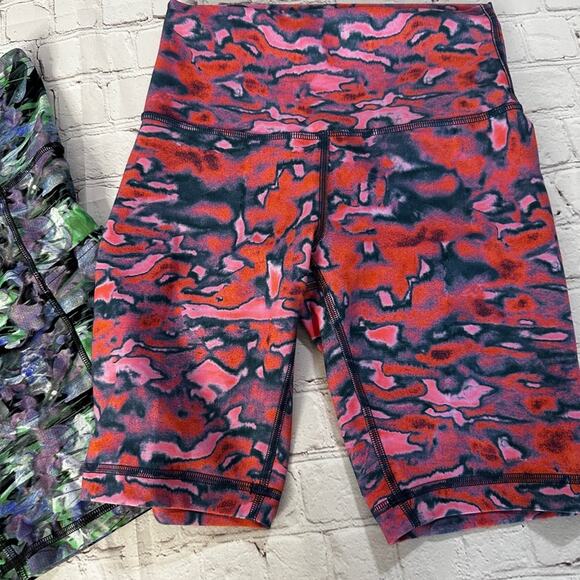 2 Lululemon short bundle - Picture 3 of 10